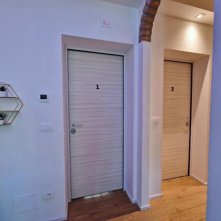 La Ca' Bianca Affittaly Apartments 卡斯泰纳索 外观 照片
