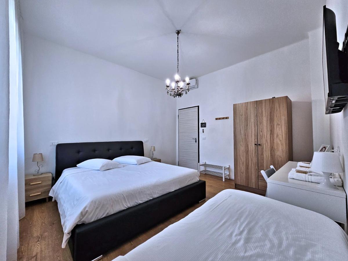 La Ca' Bianca Affittaly Apartments 卡斯泰纳索 外观 照片