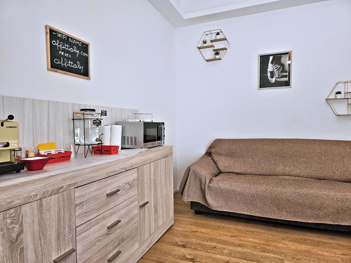 La Ca' Bianca Affittaly Apartments 卡斯泰纳索 外观 照片